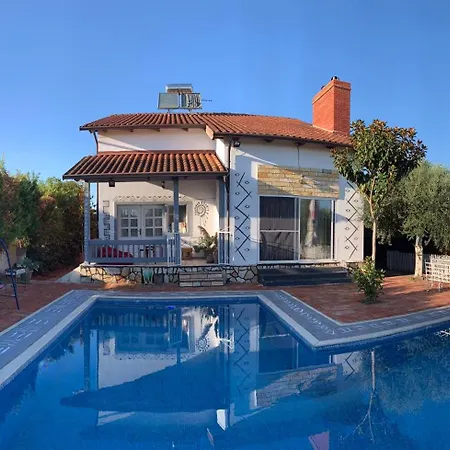 Villa Nuru